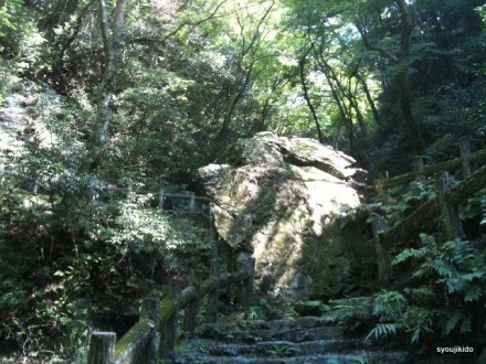 minoo2011.09.25.02
